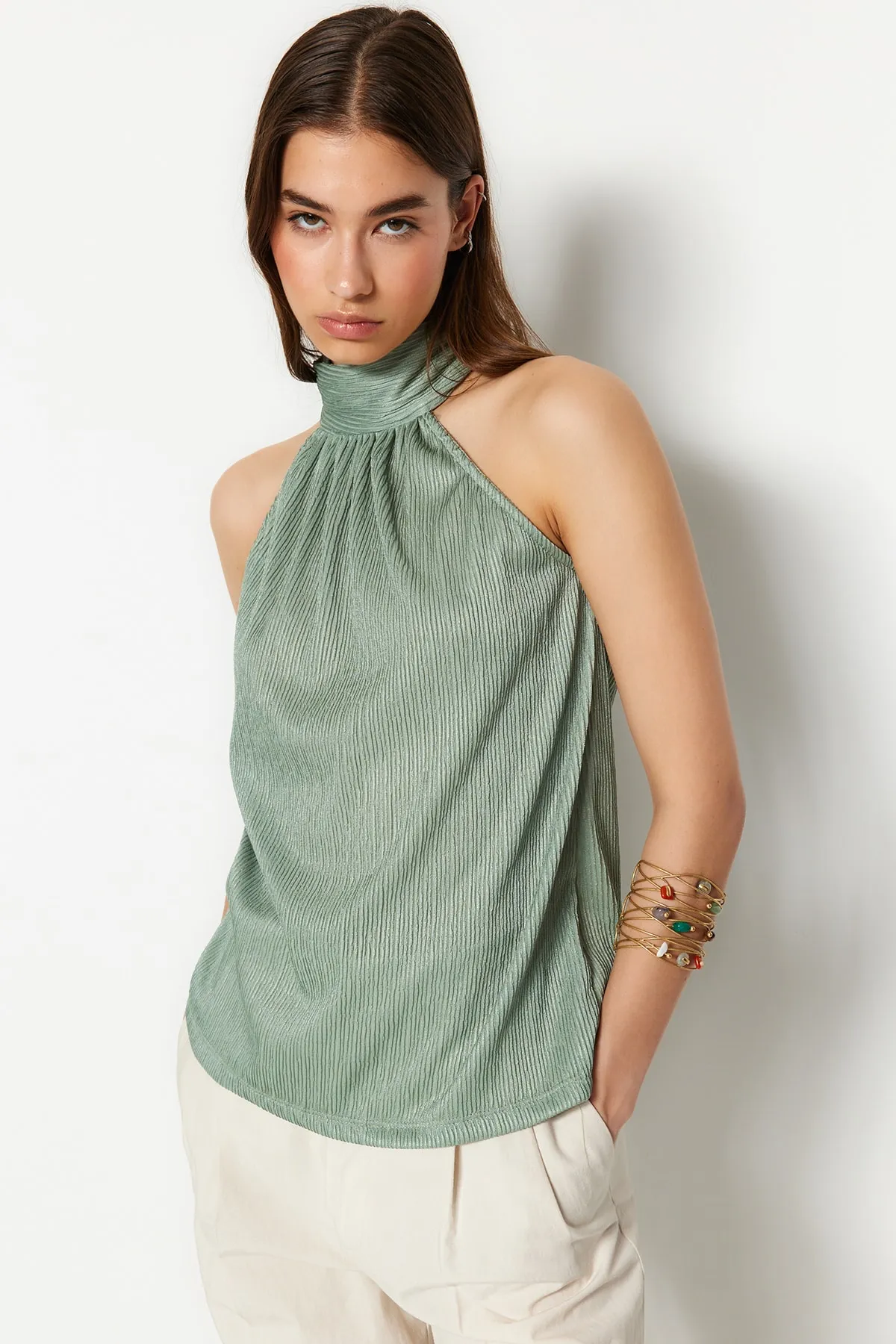 Trendyol Collection  Mintfarbene, hochgeschlossene, plissierte Strickbluse mit normaler Passform TWOSS23BZ00952