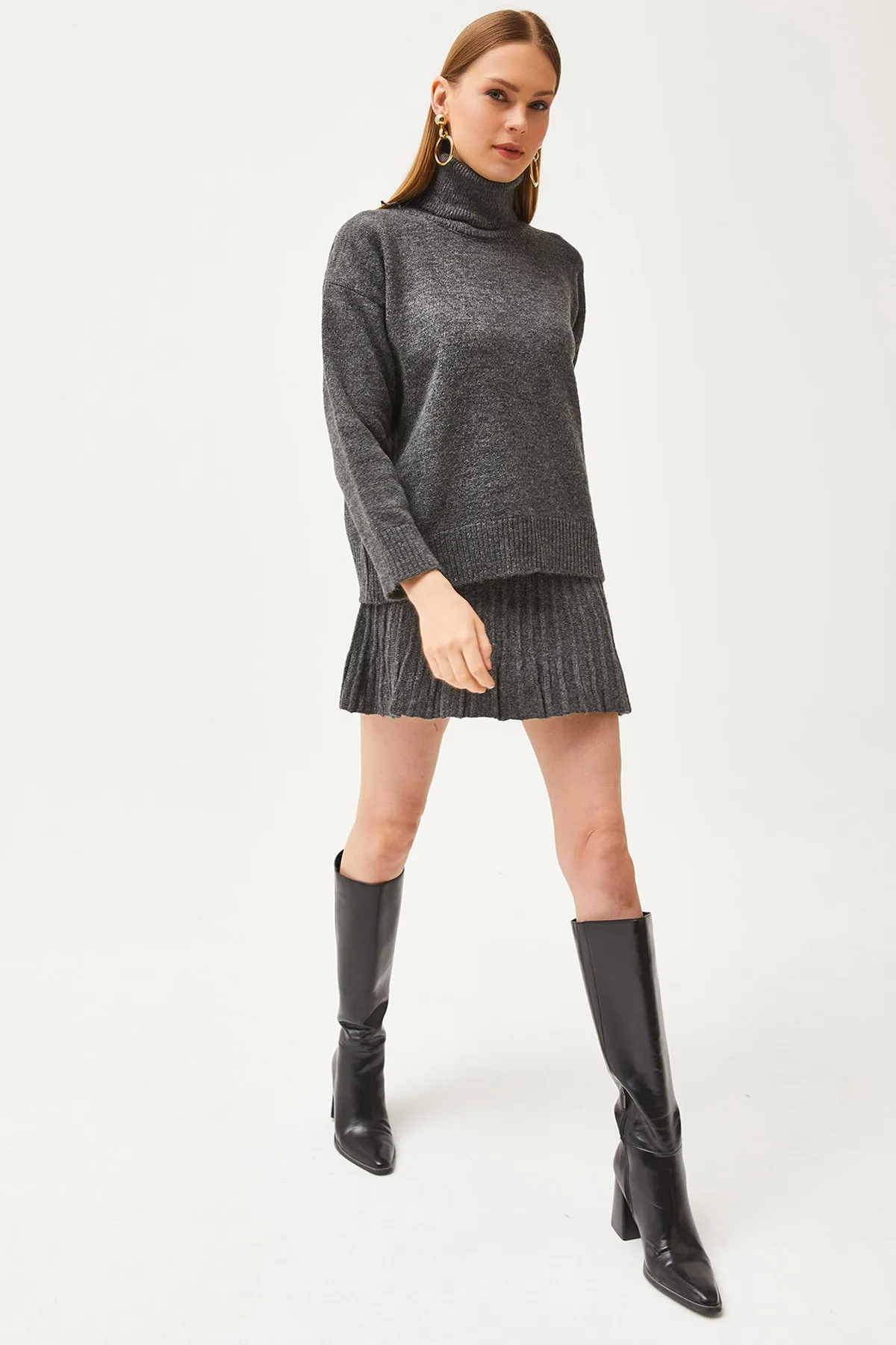 Olalook  Damen Strickwaren-Set mit geräuchertem Oberteil, Pullover, Unterteil, Minirock, TKM-19000260