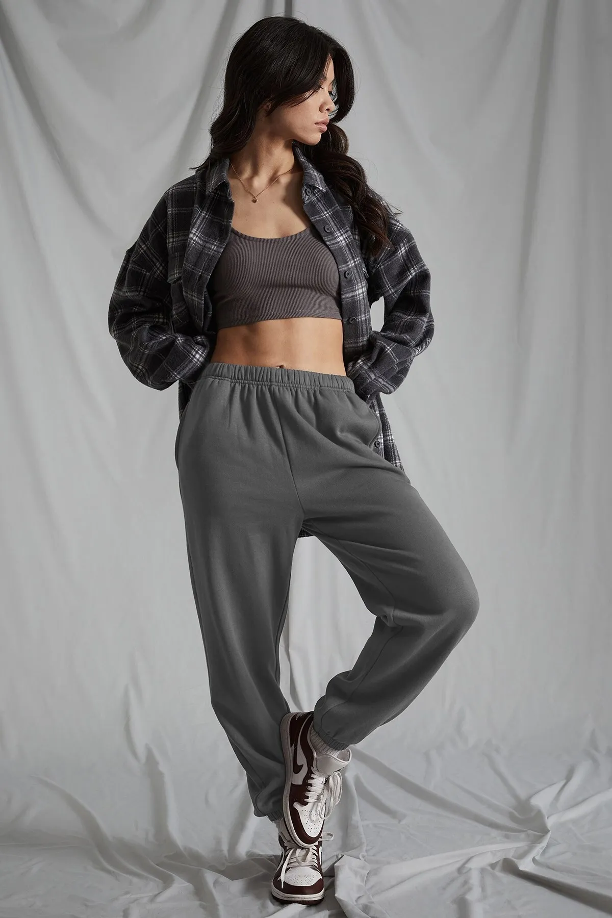 Madmext  Anthrazitfarbene Oversize-Jogginghose mit elastischem Bund für Damen MG1235