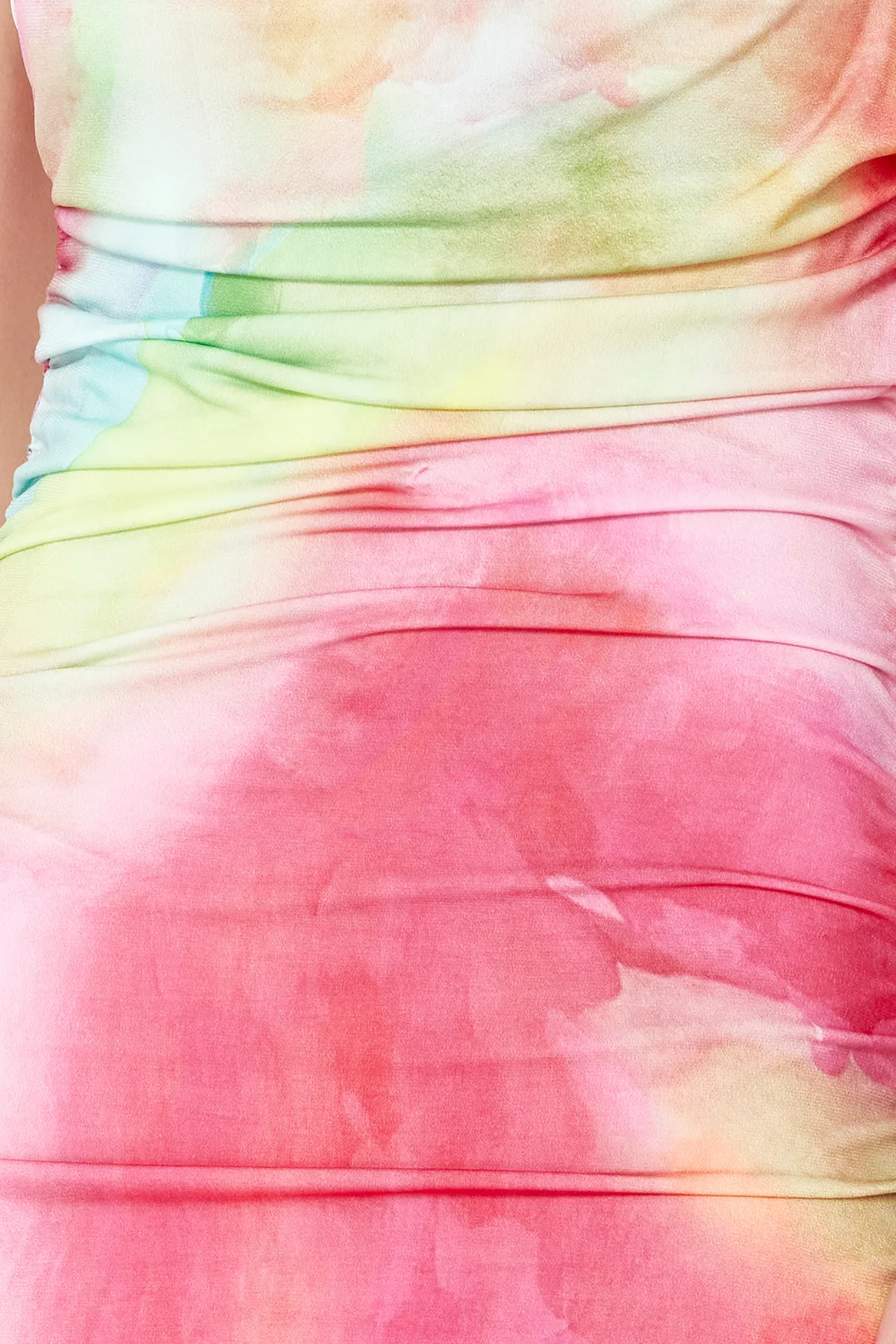 Trendyol Collection  Limited Edition – Rosa bedrucktes, dehnbares Strick-Bleistiftkleid mit Midi-Trägern TWOSS24EL00566