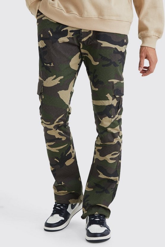 Strukturierte Slim-Fit Camouflage-Hose