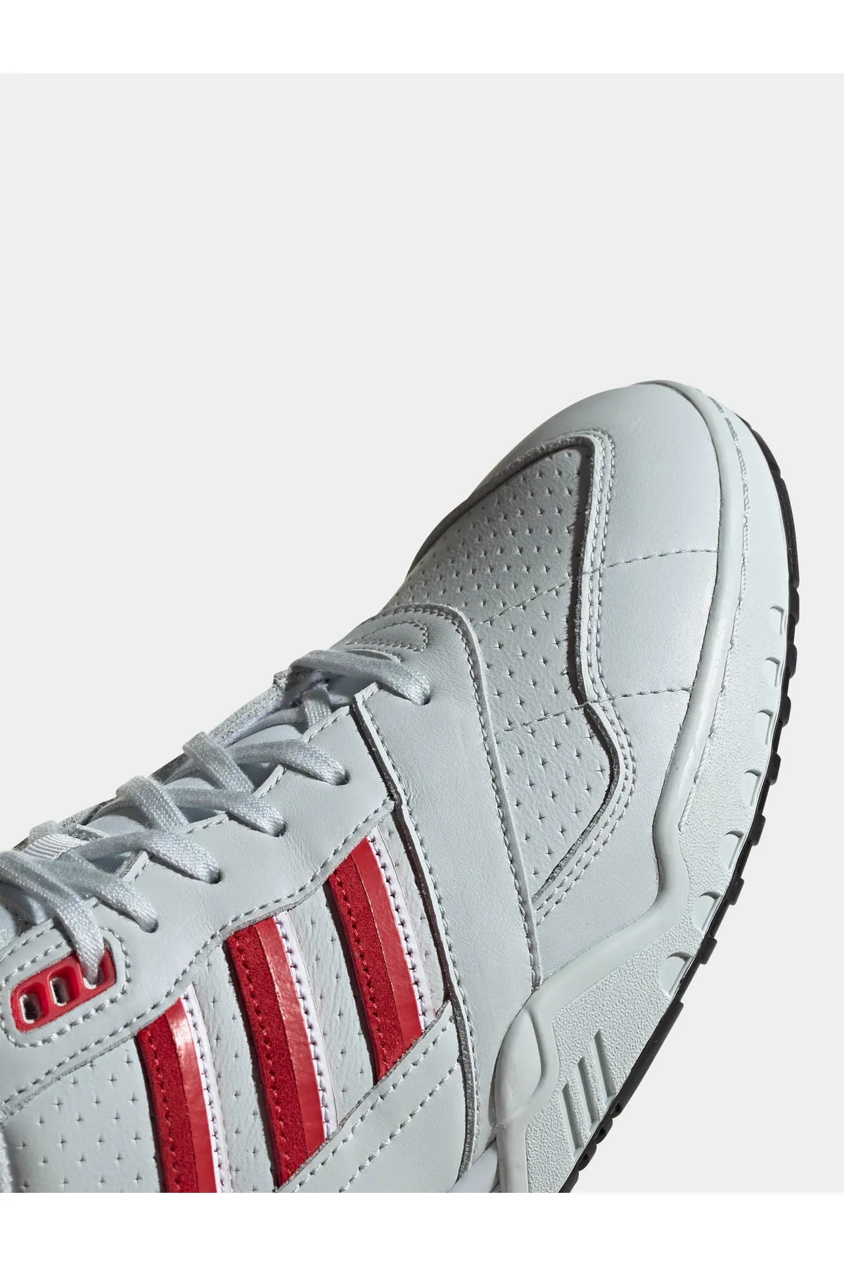 adidas  Unisex adidas A.R. Trainer Schuhe