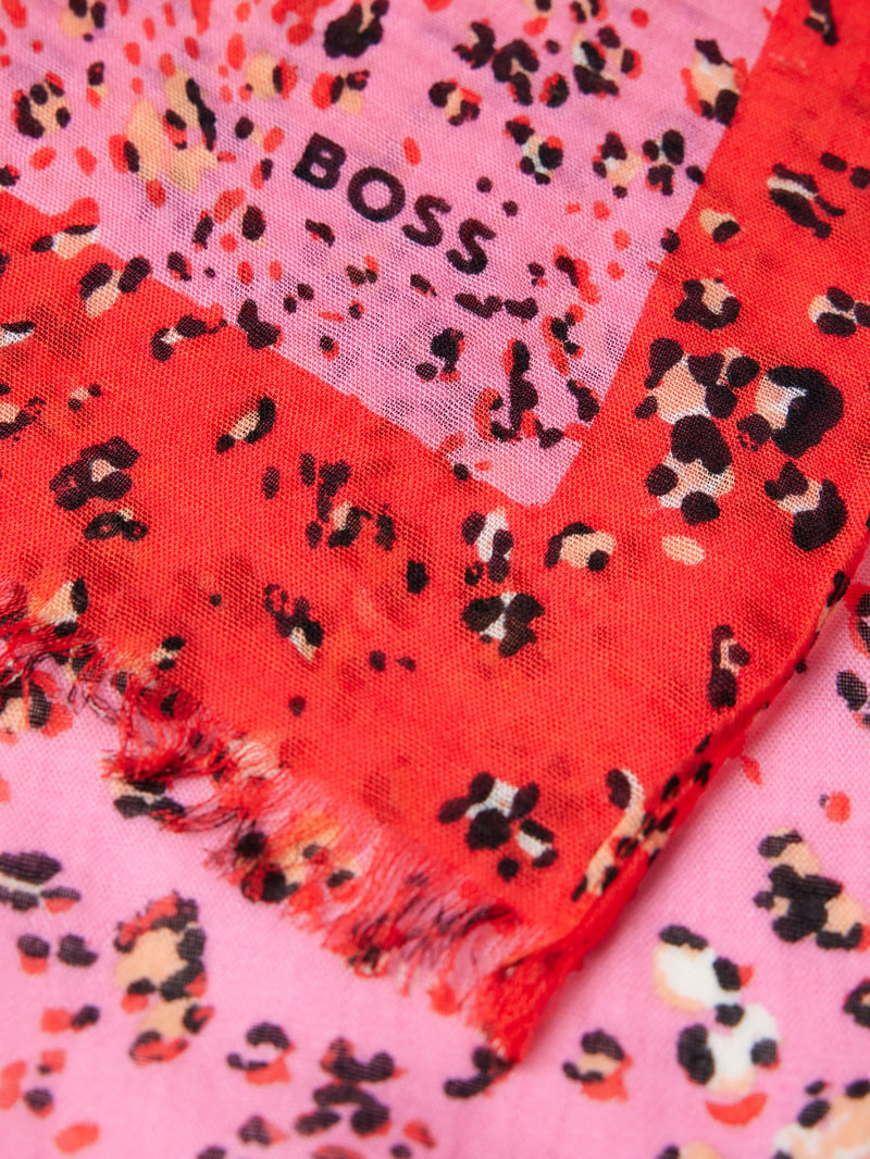 Schal mit Allover-Muster Modell 'Lurlene' in pink