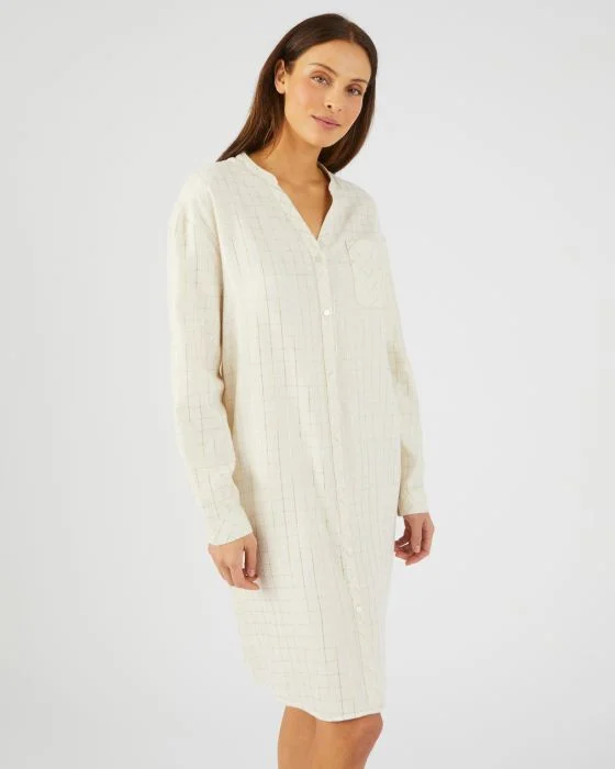 Robe détente boutonnée à carreaux fluide