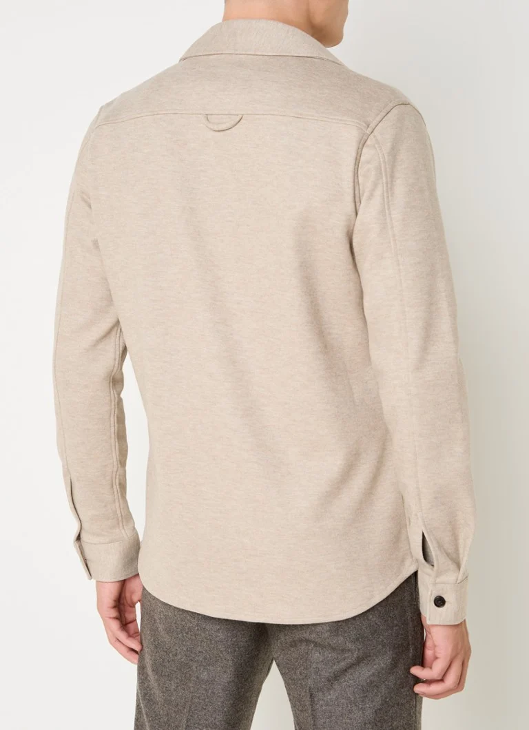 Camicia-giacca Profuomo a vestibilità classica in misto lana con tasche sul petto.