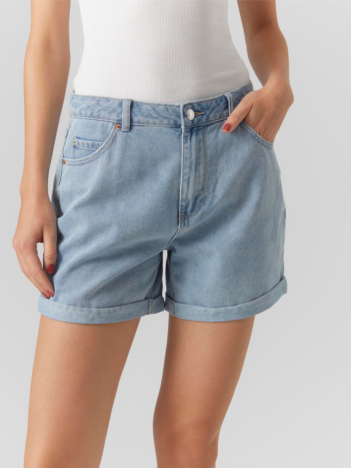 VMZURI Shorts