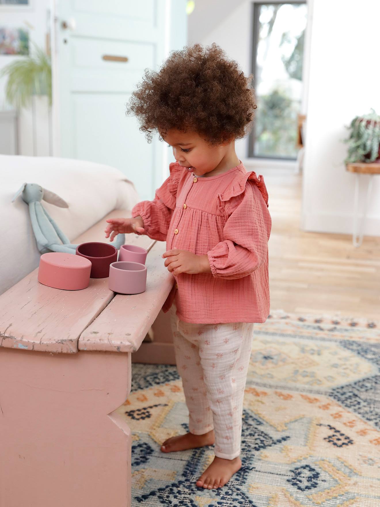 Blouse à volants bébé en gaze de coton vieux rose
