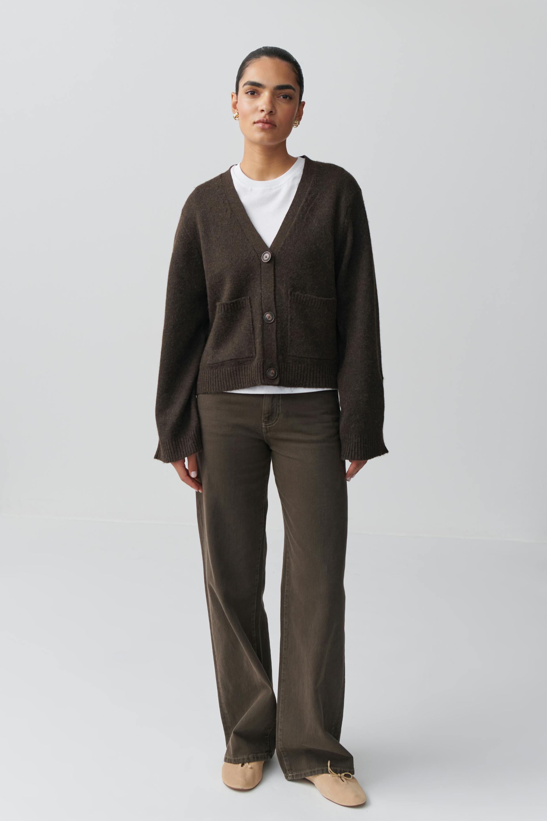 Relaxed knitted cardigan