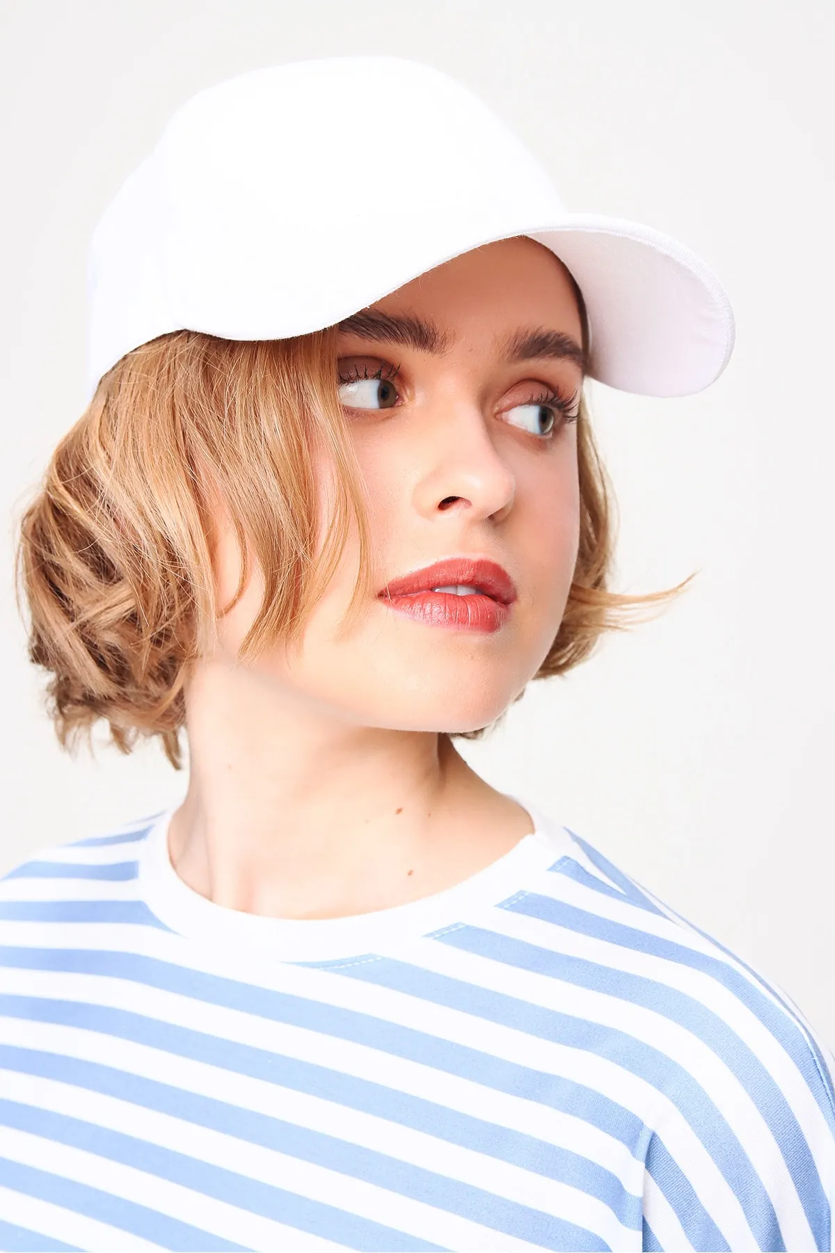 Trend Alaçatı Stili  Weißer Unisex-Hut für Damen ALC-A2160