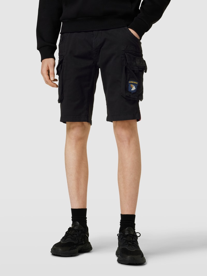 Bermudas mit Label-Details in schwarz