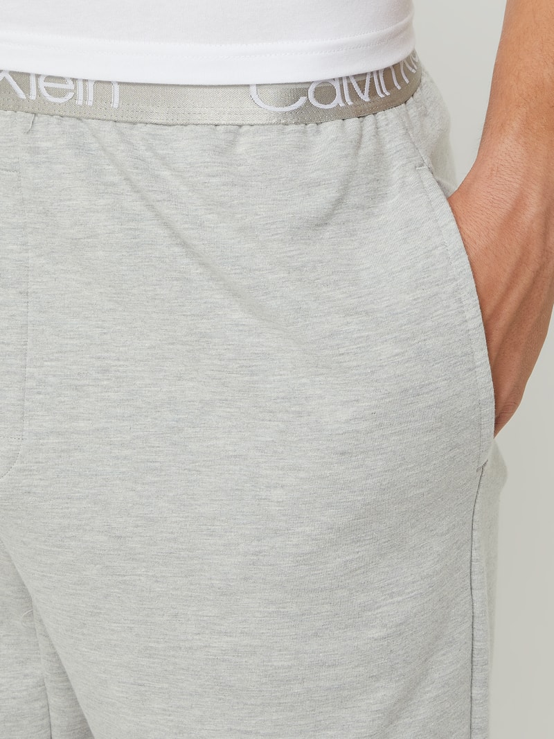 Sweatshorts mit Logo-Bund in mittelgrau meliert