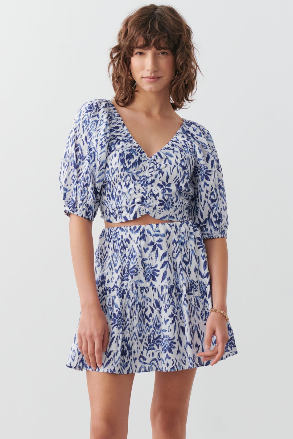 Puff sleeve blouse
