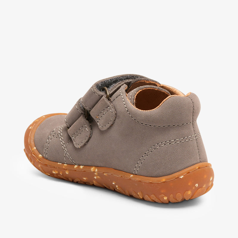 barefoot hale v cloudy grey - Grau