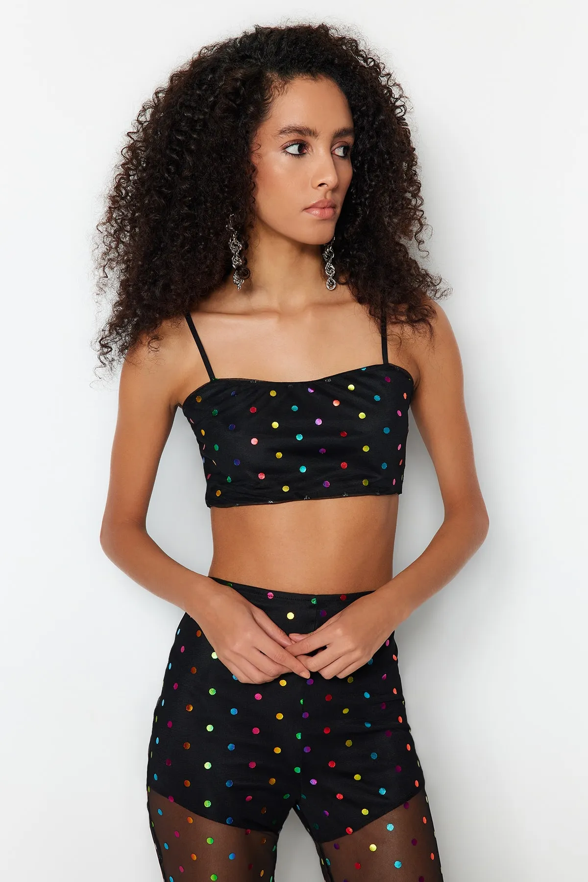 Trendyol Collection  Schwarz-mehrfarbiges, bauchfreies, gefüttertes Bustier aus Tüll mit Punkten TPRSS23BS00112