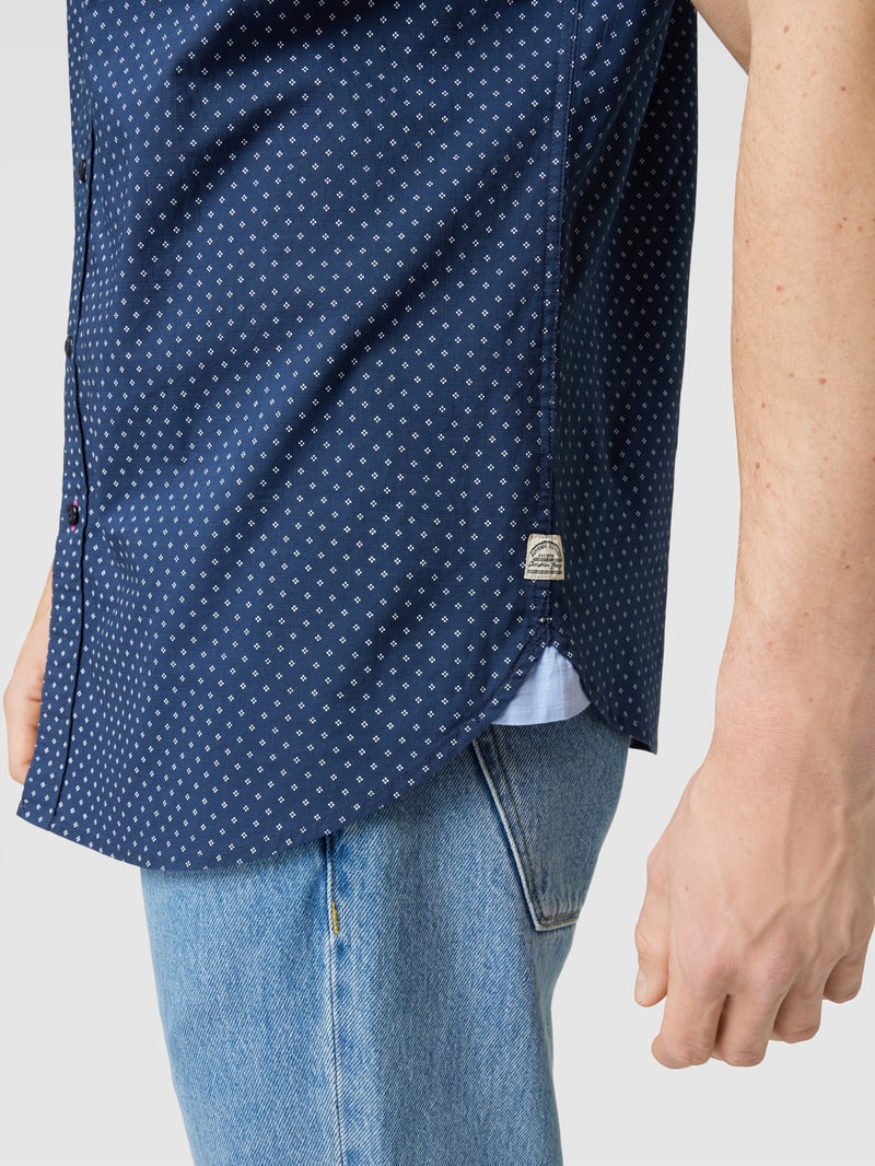 Freizeithemd mit Brusttasche und Allover-Muster in dunkelblau