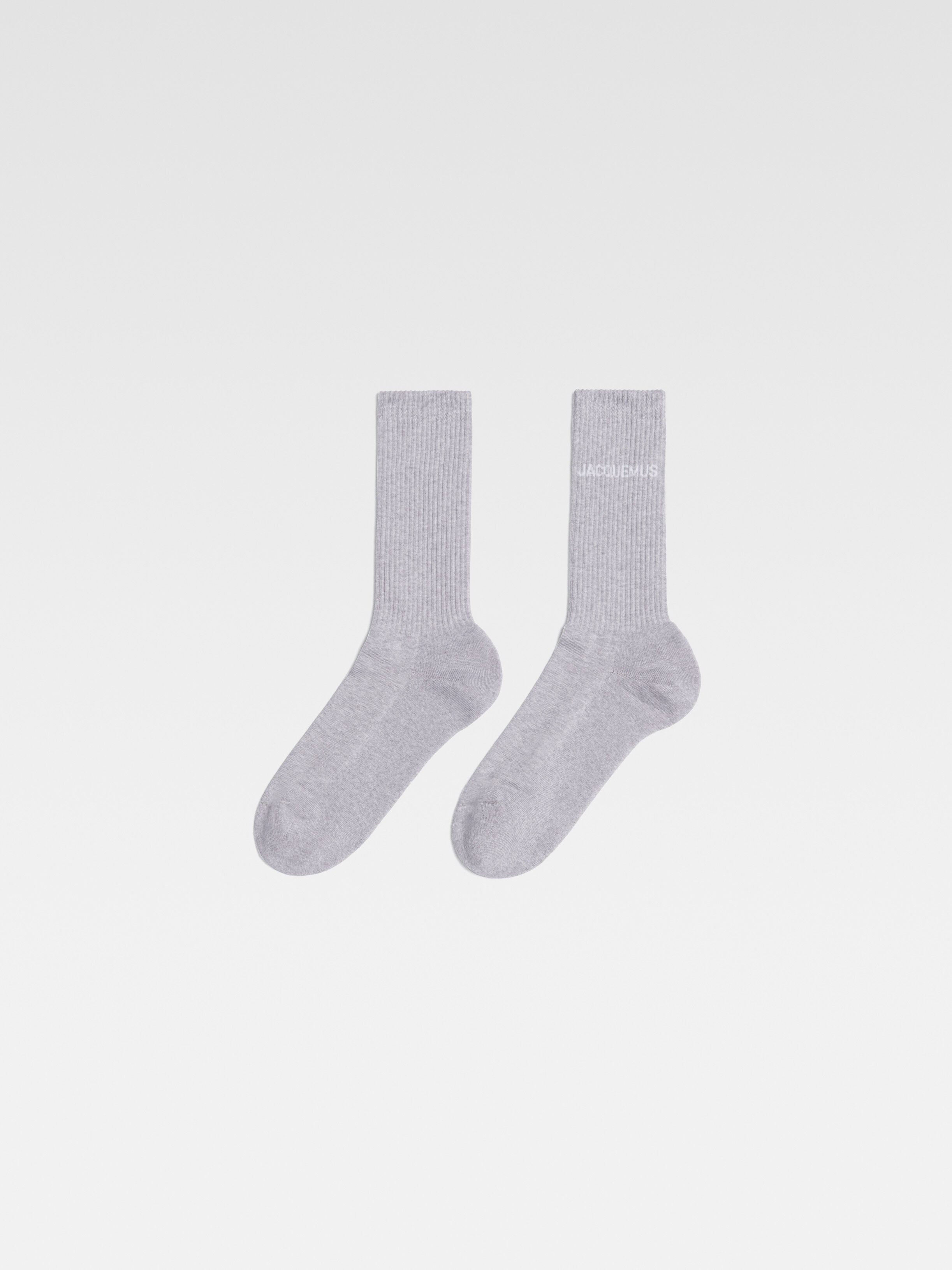 Les chaussettes Jacquemus