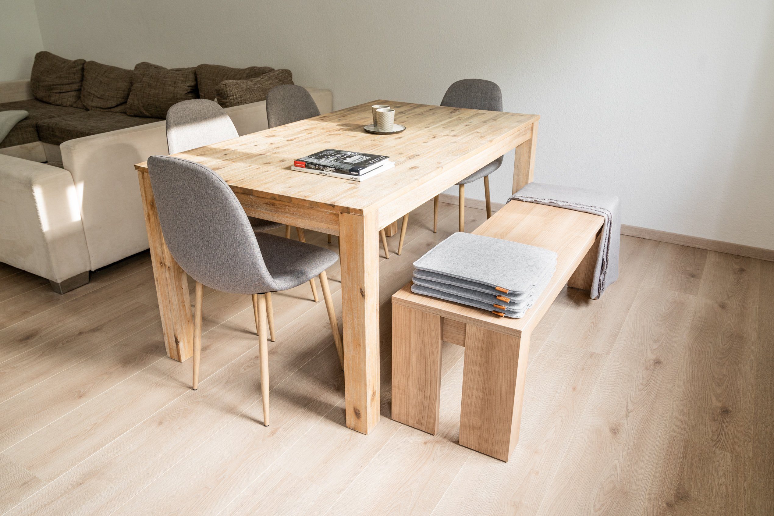 Miqio Sitzkissen 2 er Set Sitzkissen 2 Sitzauflage mit Antirutschnoppen 35 x 35 cm, Nachhaltig: Aus recycelten PET Flaschen hergestellt.