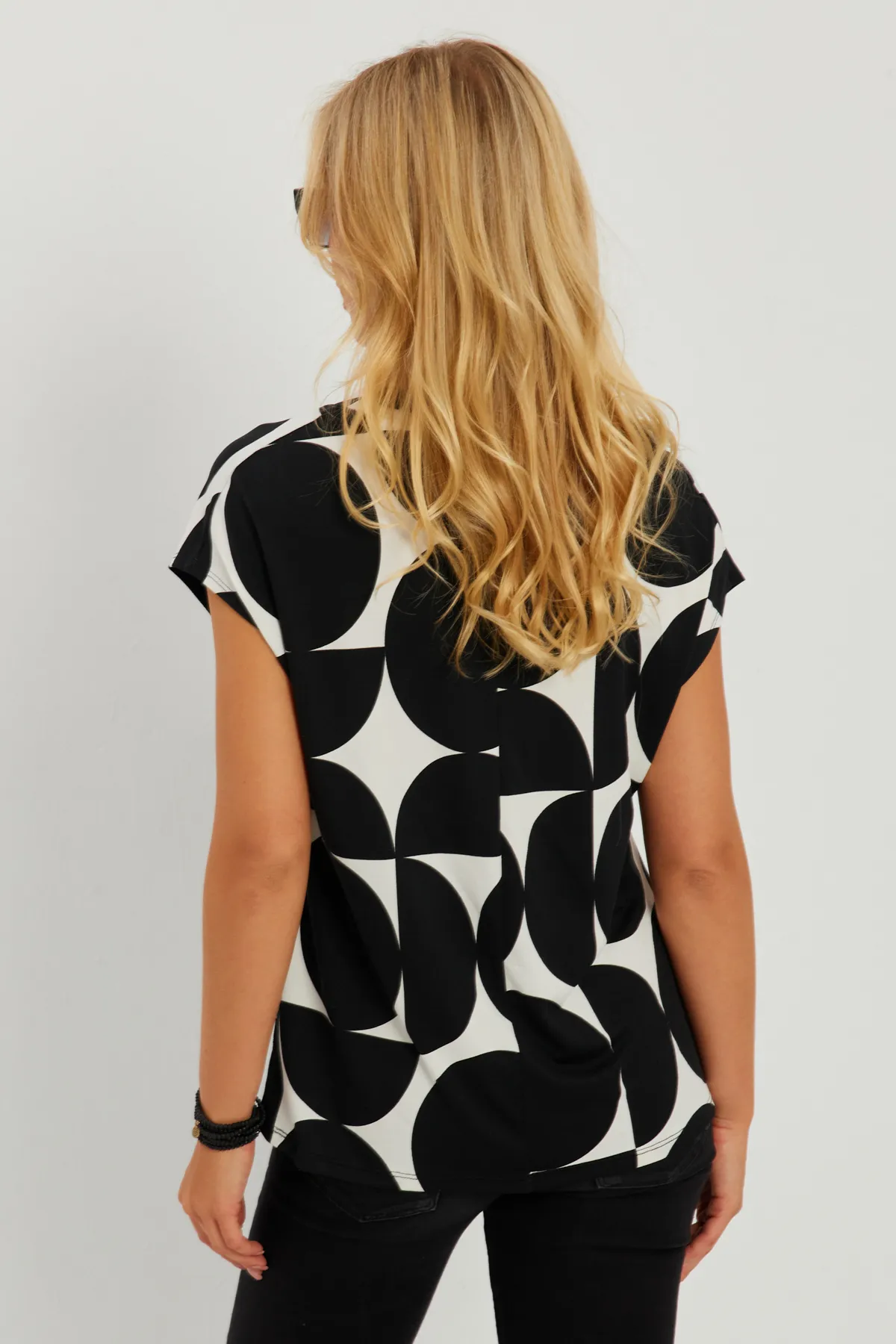 Cool & Sexy  Schwarz-ecrufarbene gemusterte Bluse mit V-Ausschnitt für Damen AYD293