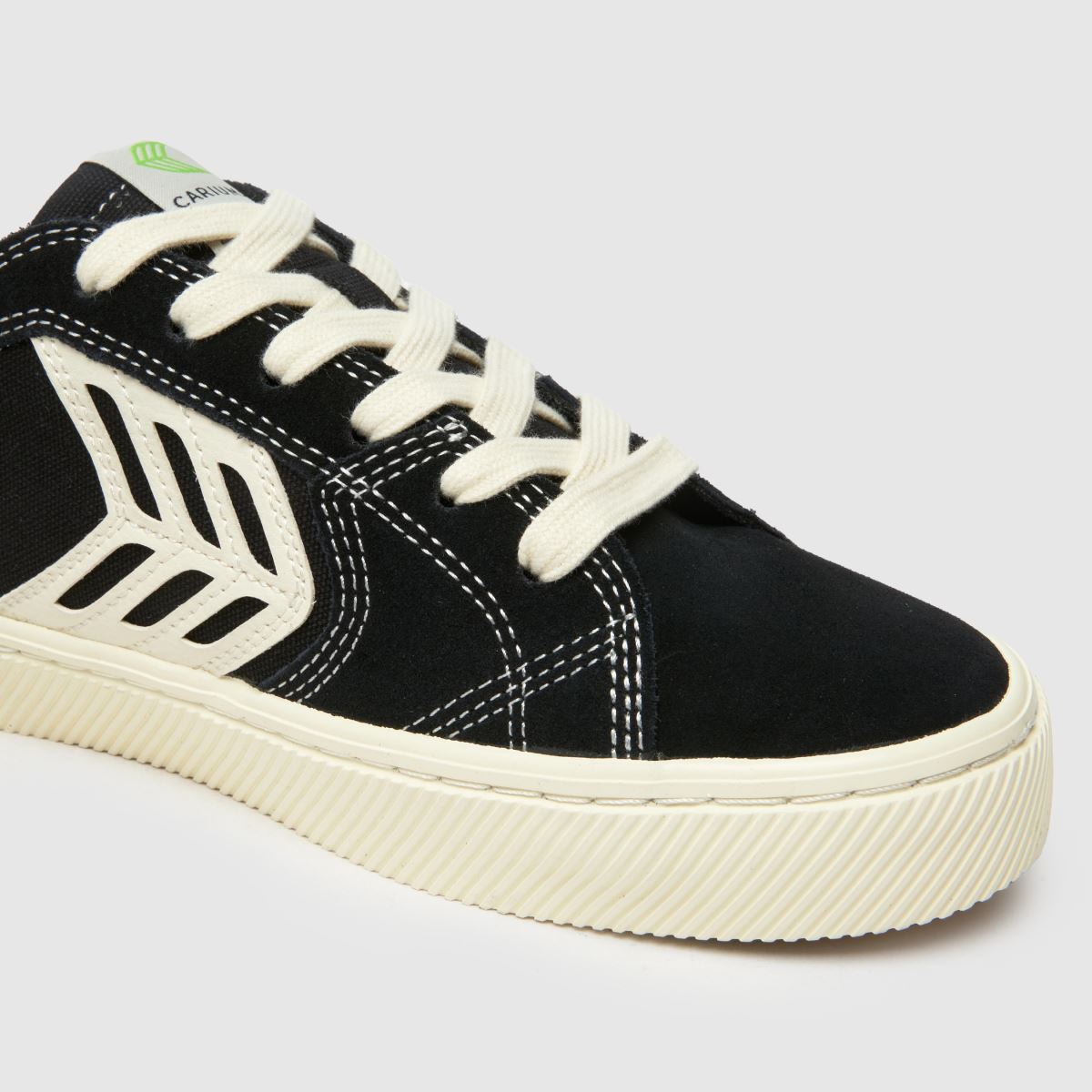 CARIUMA Catiba Pro-sneakers i svart och vitt