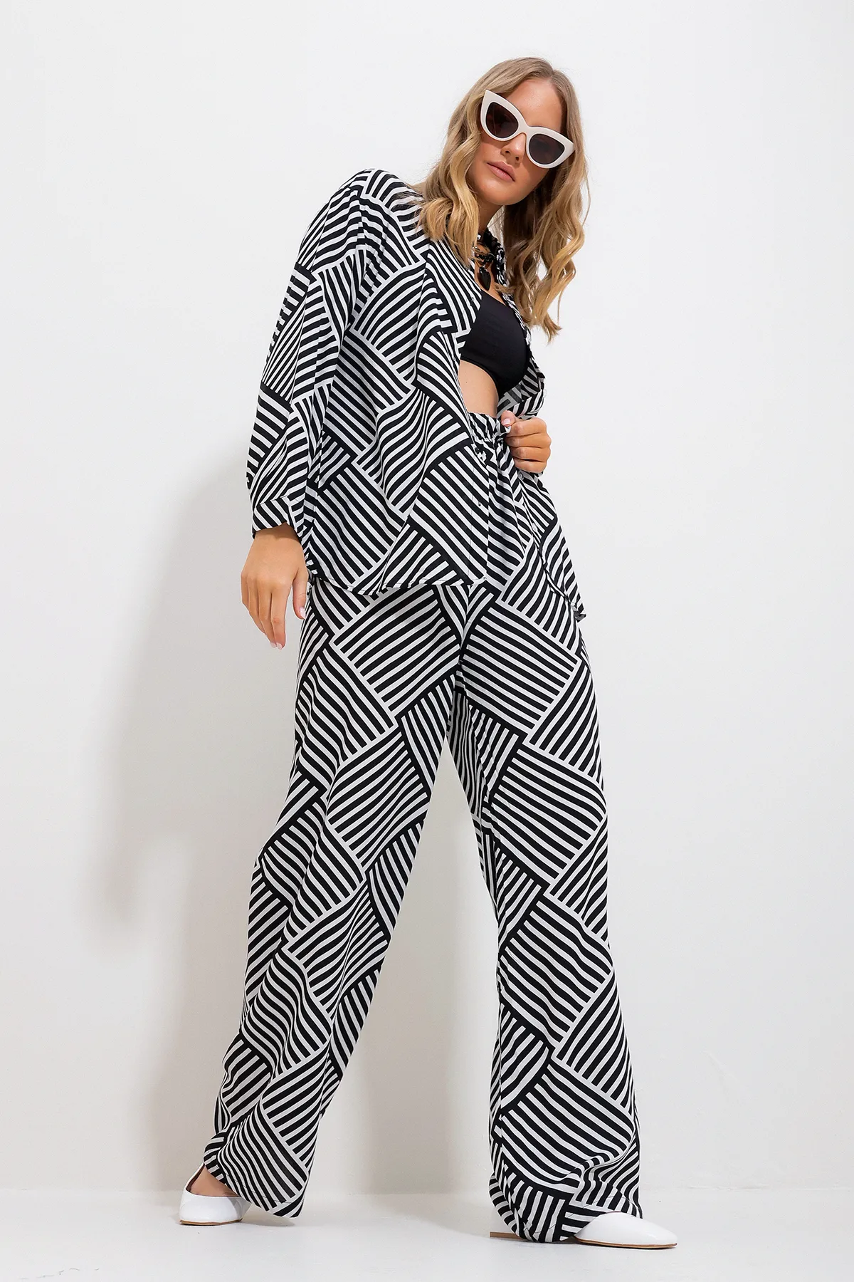 Trend Alaçatı Stili  Zweiteiler - Schwarz - Regular Fit