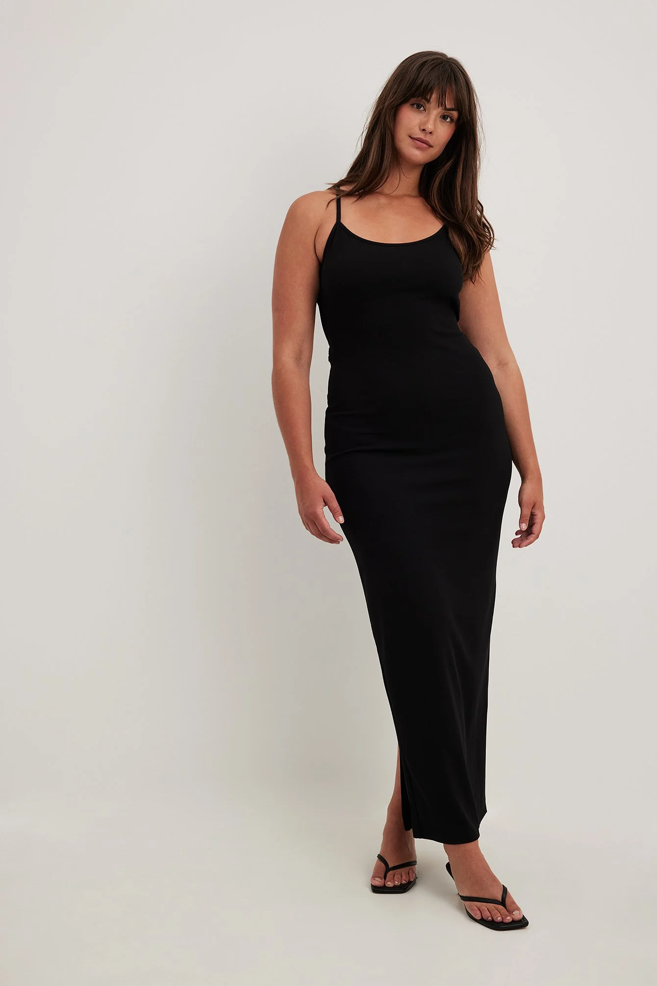 Maxikleid mit Rückendetail