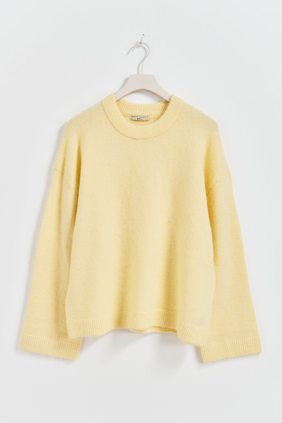 Crew neck knitted sweater