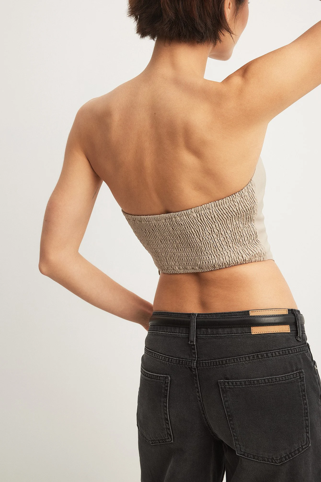 Recyceltes Korsett-Oberteil mit Smock-Rücken