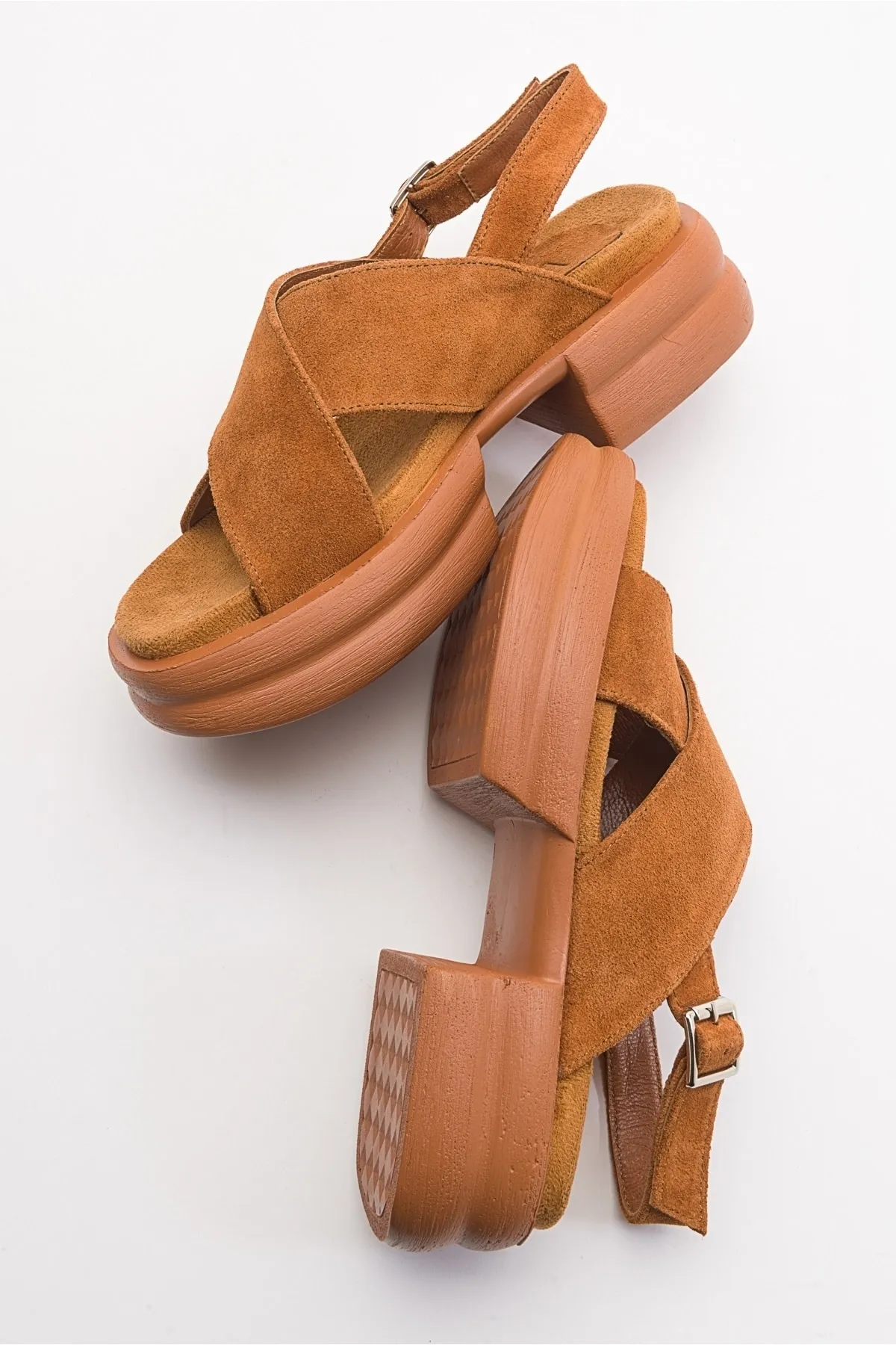 LuviShoes  Die meisten Damensandalen aus braunem Wildleder und echtem Leder