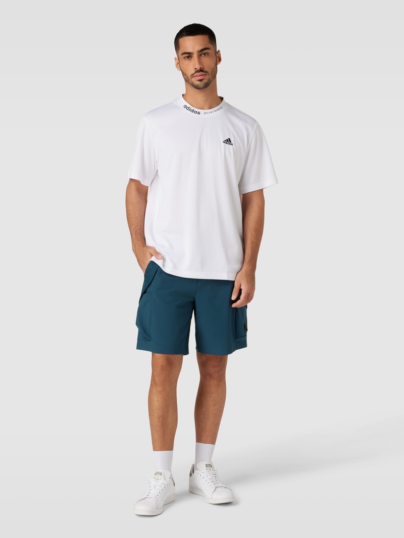 Shorts mit Cargotaschen in petrol