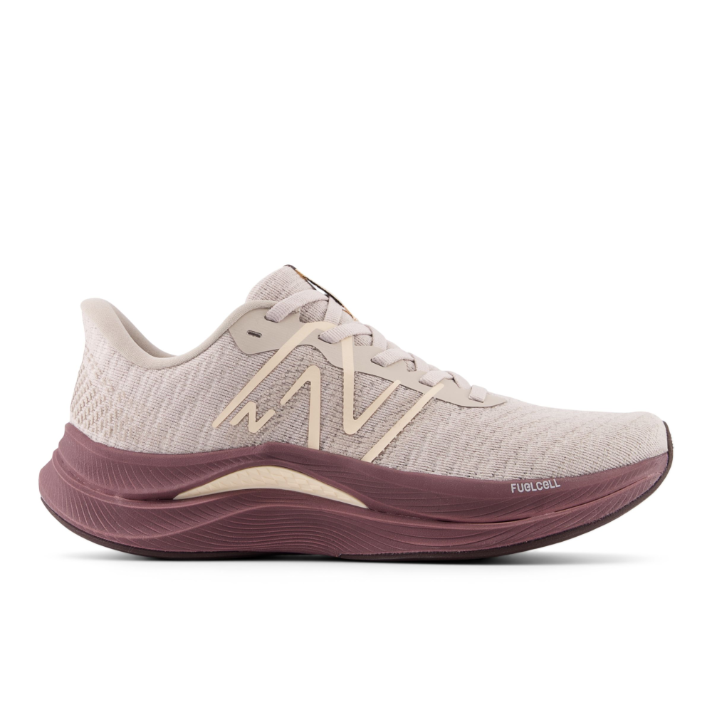 New Balance FuelCell Propel v4 WFCPRCH4 / grau