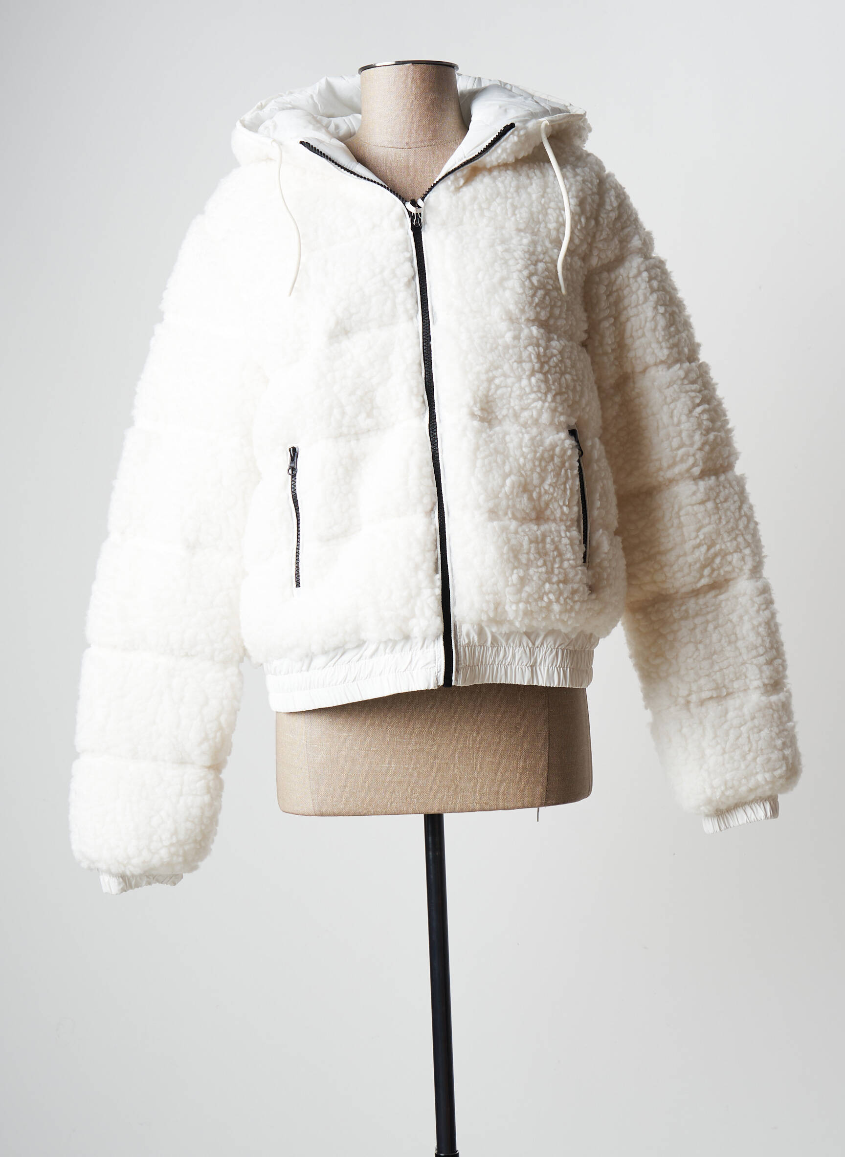 Banana Moon Doudounes Femme couleur blanc