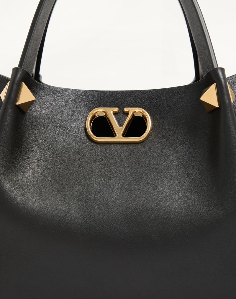 Bolsa de compras pequena em couro macio Valentino Garavani