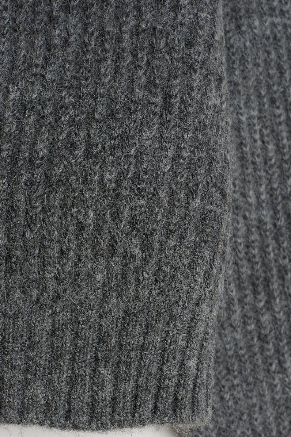 Leslie knitted sweater