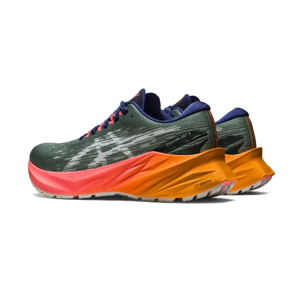 Asics Novablast 3 TR 1012B386.700 / grün