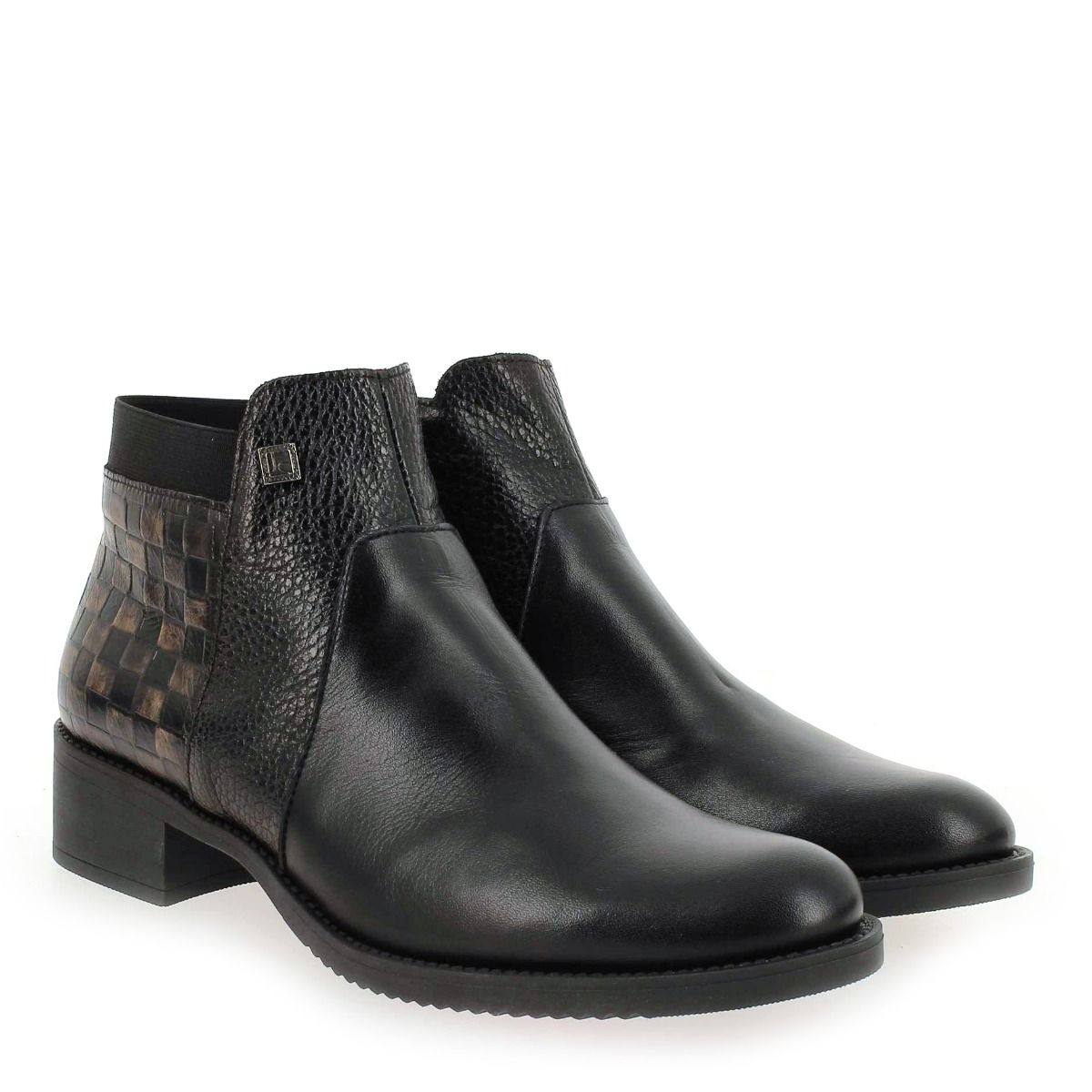 Jose Saenz  2182 - Noir