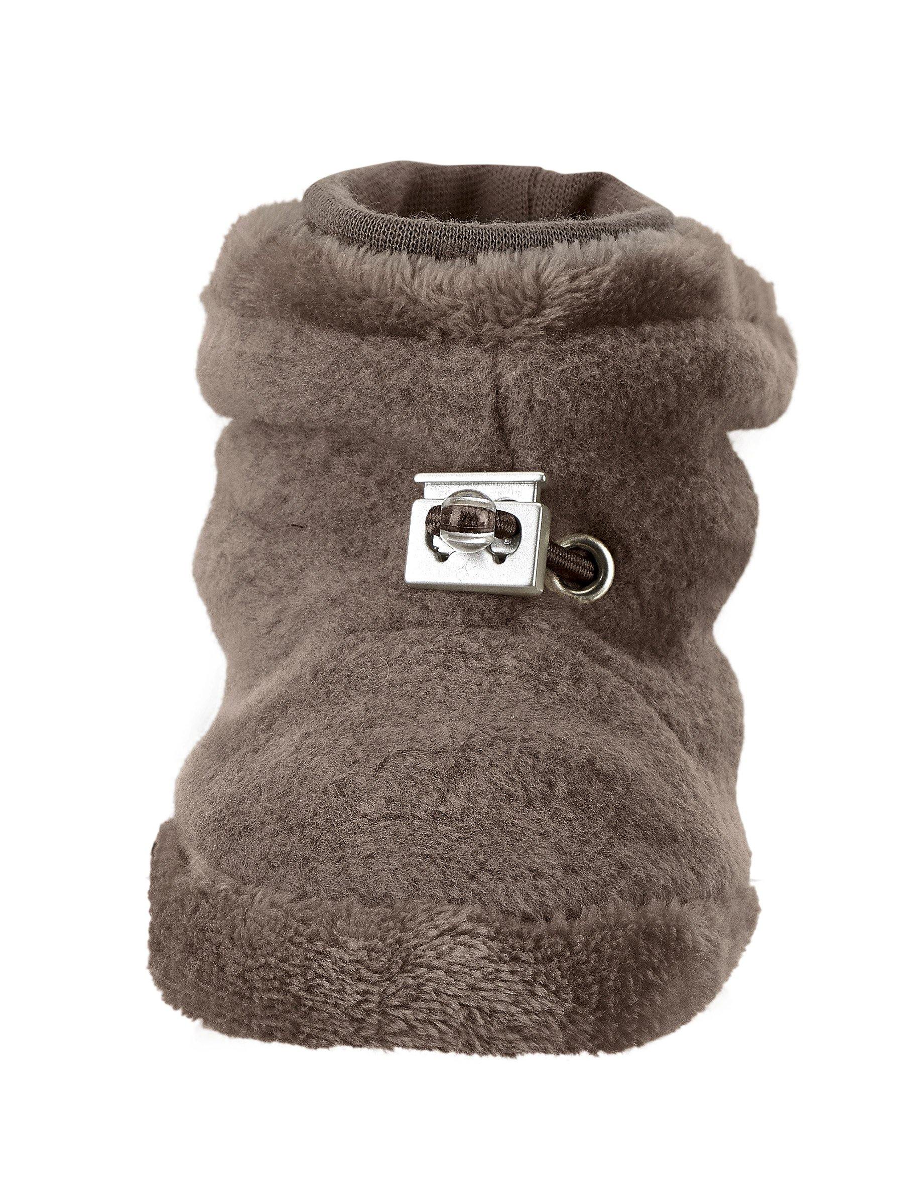Babyschuhe in verschiedenen Unifarben