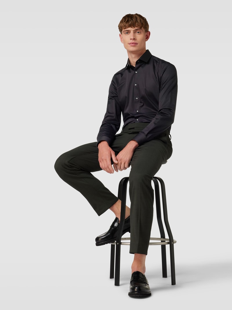 Body Fit Business-Hemd mit Kentkragen Modell 'Modern Kent' in schwarz