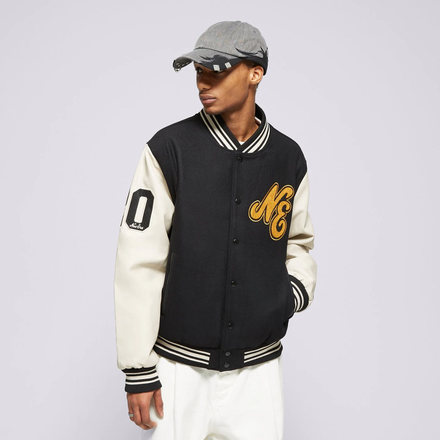 NEW ERA JACKE NE SCRIPT LOGO NONE Schwarz