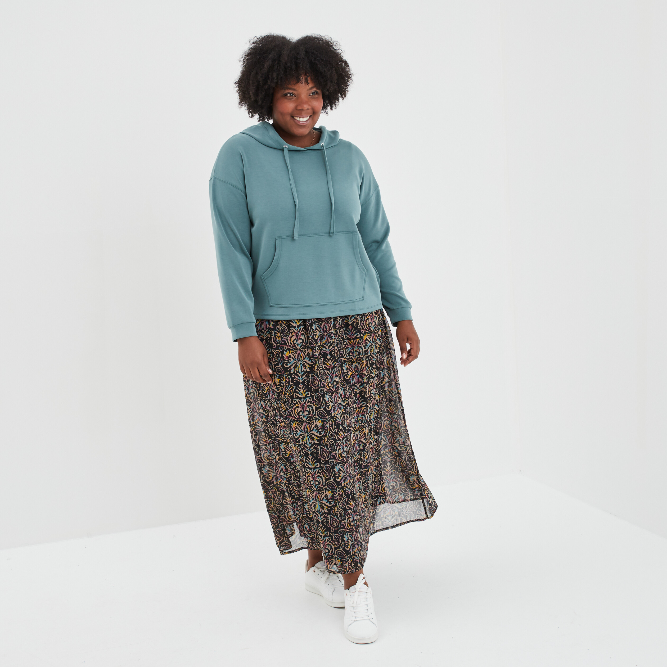 Sweat à capuche hoodie vert foncé femme grande taille | La Halle