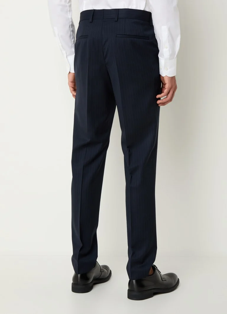HUGO BOSS H-Houston, un costum slim fit din două piese, din lână virgină.