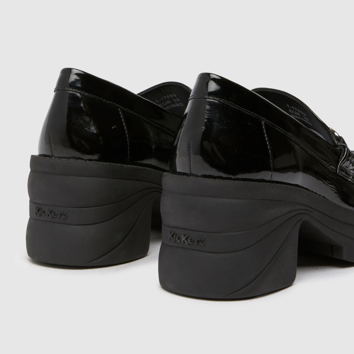 Kickers – Edie – Svarta loafers med låg klack och klack