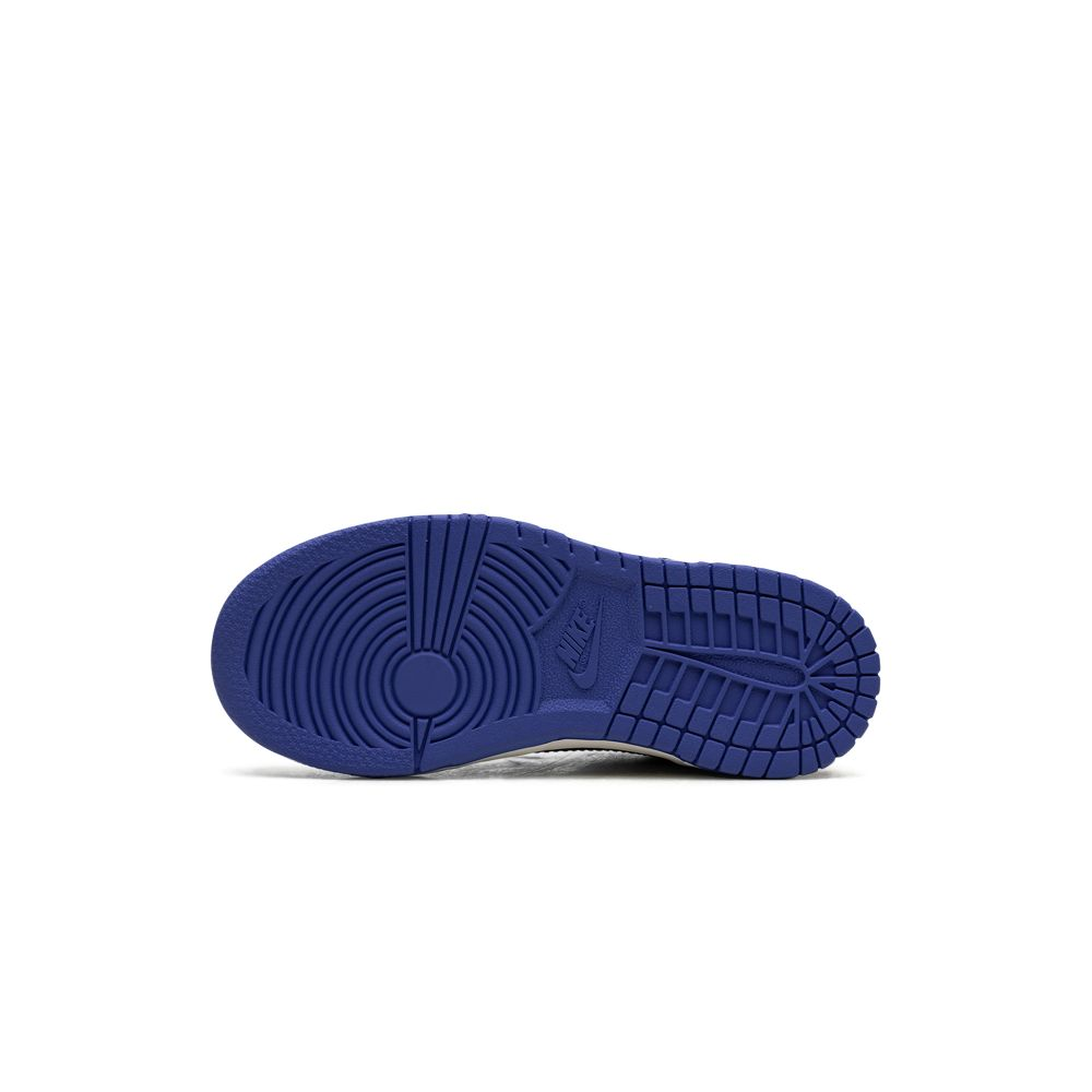 Nike DUNK LOW DH9756-105 / weiss