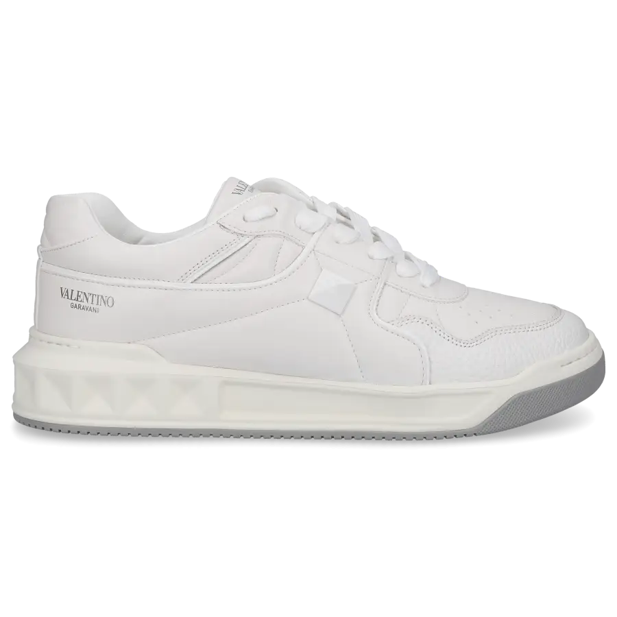 Valentino Garavani - Sneaker low ONE STUD Kalbsleder - weiß