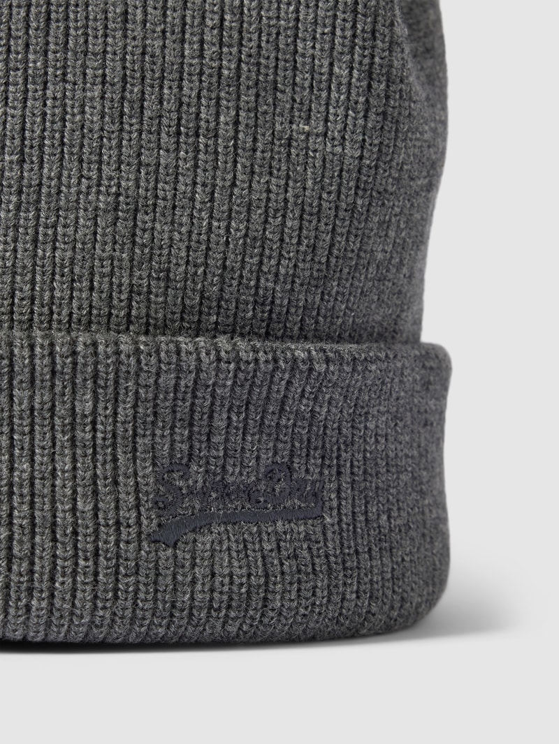 Beanie mit Logo-Stitching in anthrazit meliert