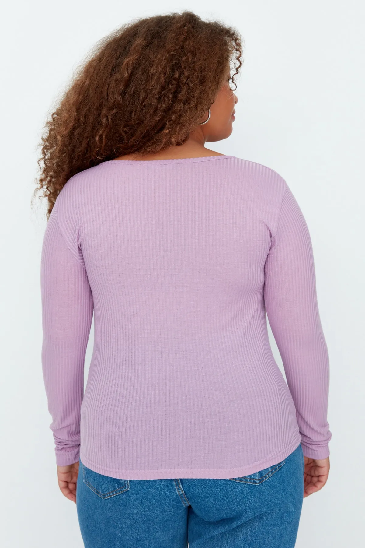 Trendyol Curve  Lila Strickbluse mit quadratischem Kragen und Reißverschluss TBBSS22AF0027