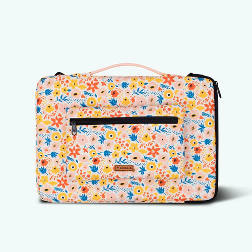 La Gombe 15/16 inch pink laptop sleeve