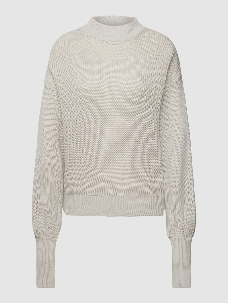 Strickpullover mit Stehkragen in hellgrau