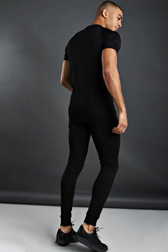 Man Active Muscle-Fit Raglan T-Shirt