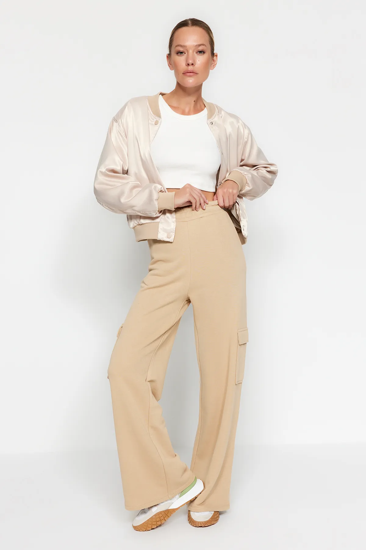 Trendyol Collection  Jogginghose - Beige - Relaxed
