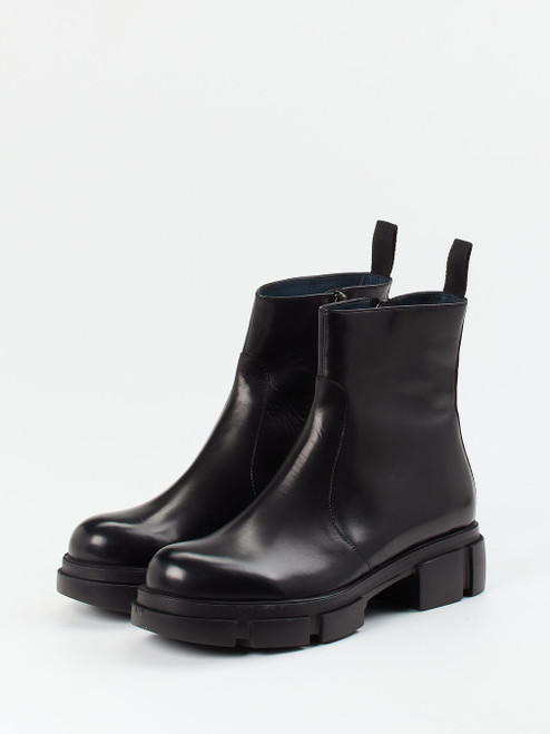 Stiefelette-17330090162 Konstantin Starke